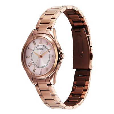 Titan Women Brass Round Shape Watches(2565QM01)