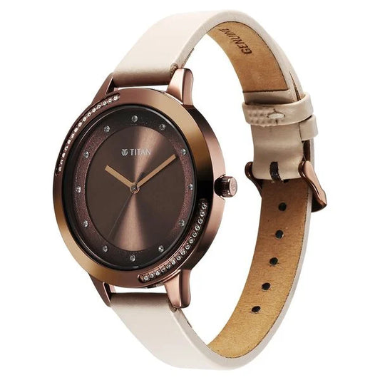 Titan Razzle Dazzle Quartz Analog Brown Dial Leather Strap Watch For Women (2764QL01)