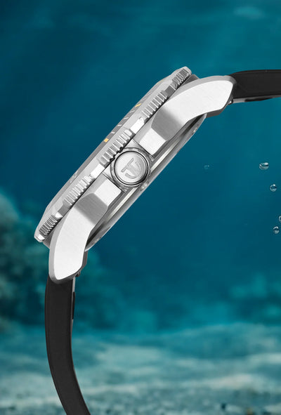 Titan Zero Hour Diver's Analog with Date Watch