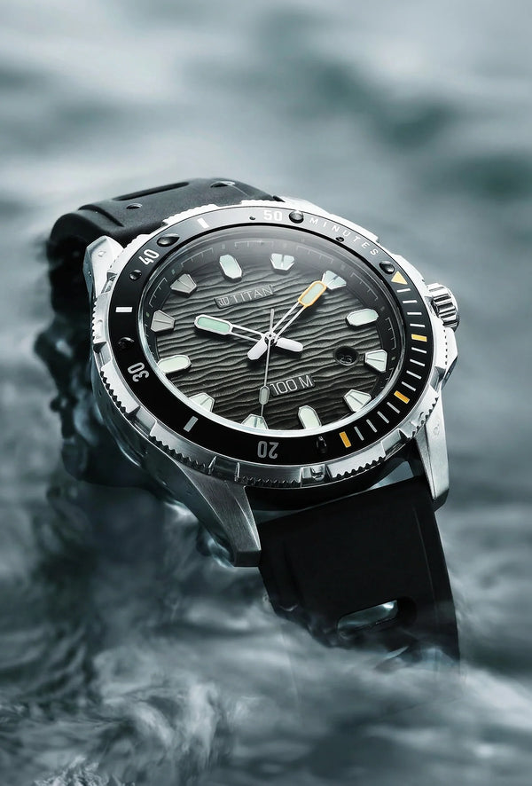 Titan Zero Hour Diver's Analog with Date Watch